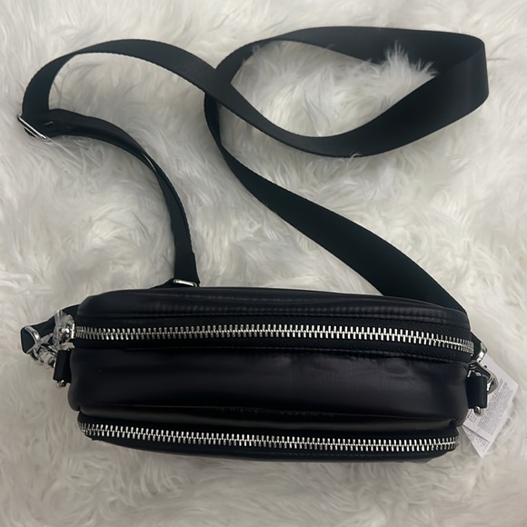 NWT Lululemon Everywhere Crossbody Bag 2L Wunder Puff - Picture 6 of 11